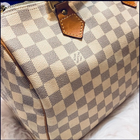 Beautiful Authentic Louis Vuitton Speedy 30 Damier GUC USA 2011 - Picture 3 of 17